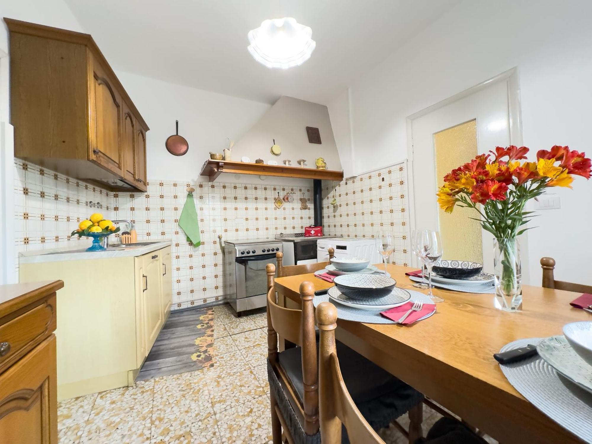 Sanremo Mare E Relax - Affittasi "Casa Illiade" Con Parcheggio Libero, Terrazza E Wi-Fi Apartment Bagian luar foto